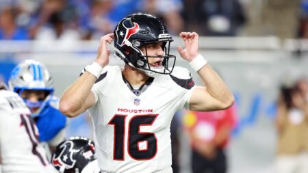Cardinals sign QB Kedon Slovis to 53-man roster