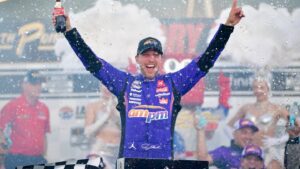 Long: Las Vegas victory provided special father-son moment for Denny Hamlin