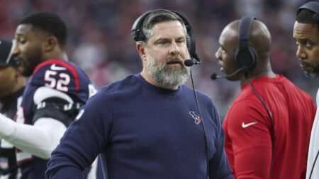Matt Burke took over defensive play-calling before Texans’ shutout win