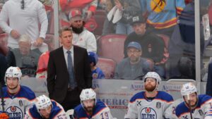 Edmonton Oilers extend coach Kris Knoblauch through the 2028-29 season