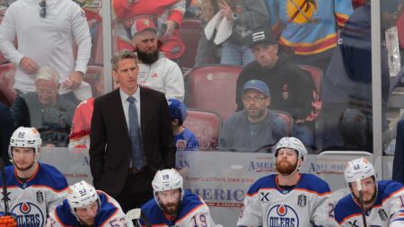 Edmonton Oilers extend coach Kris Knoblauch through the 2028-29 season
