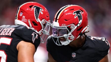 Bijan Robinson’s career-long run has Falcons leading 21-7