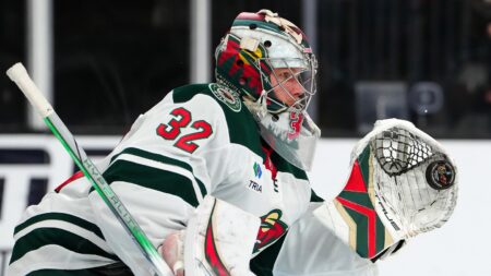 Wild give goalie Filip Gustavsson a 5-year,  million contract extension