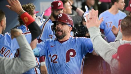 Phillies at Dodgers – NLDS Game 4 prediction: Odds, expert picks, starting pitchers, trends, and stats