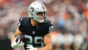 Raiders now not expecting Brock Bowers to play today against Colts