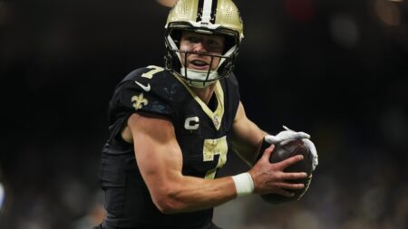Saints activate Taysom Hill, Foster Moreau