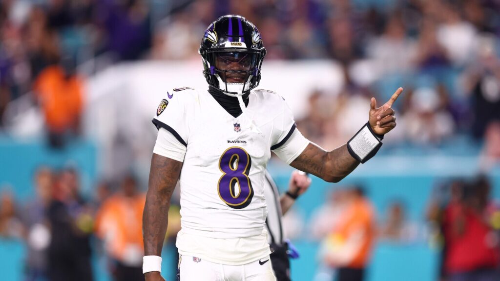 Thursday Night Football: Lamar Jackson leads Ravens to 28-6 win over Miami Thursday Night Football: Lamar Jackson leads Ravens to 28-6 win over Miami