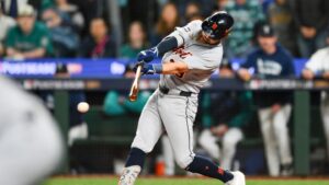 McKinstry lifts Tigers over Mariners 3-2 in 11 innings in ALDS opener