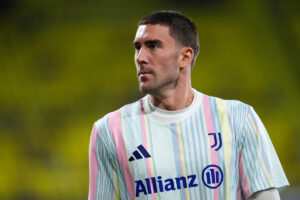 Bayern Munich inquire about Vlahovic amid Chelsea and Man Utd interest