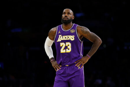 LeBron James ruled out vs. Pelicans due to foot injury with Lakers set to play back-to-back days