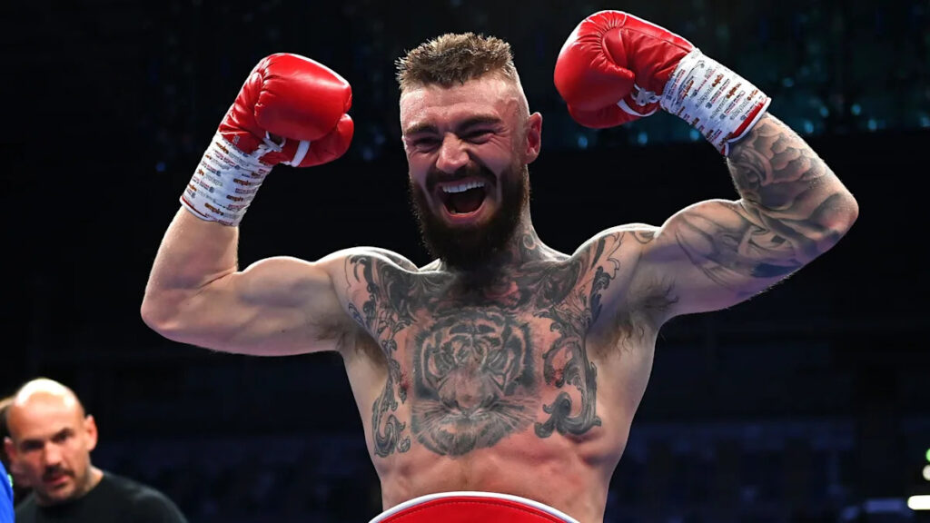 Crocker set to defend world title at Windsor Park Crocker set to defend world title at Windsor Park