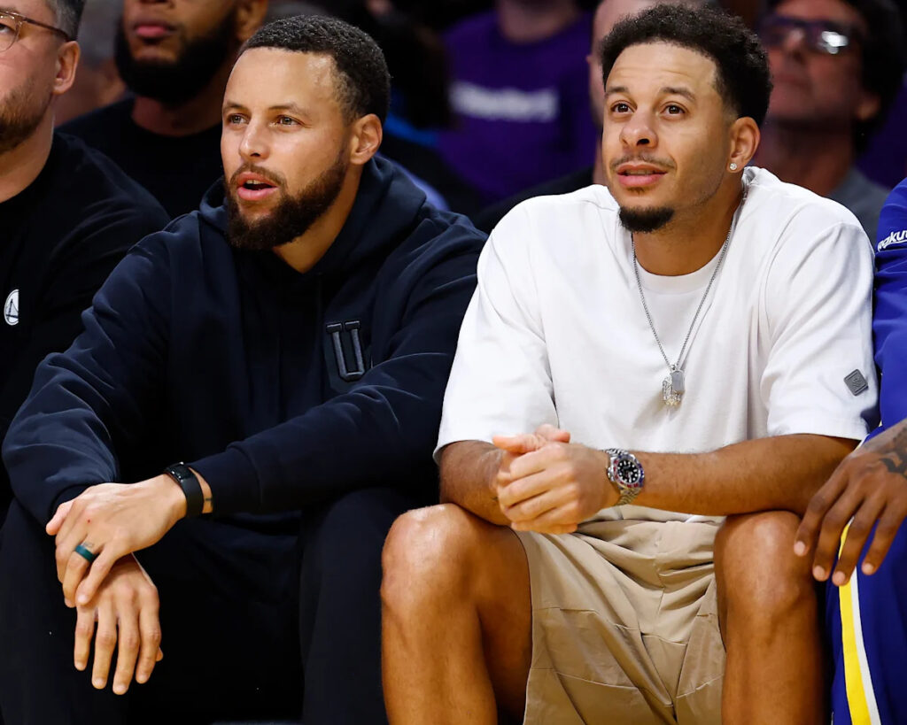 Seth Curry reportedly joins Warriors, will play with brother Stephen for first time in NBA Seth Curry reportedly joins Warriors, will play with brother Stephen for first time in NBA