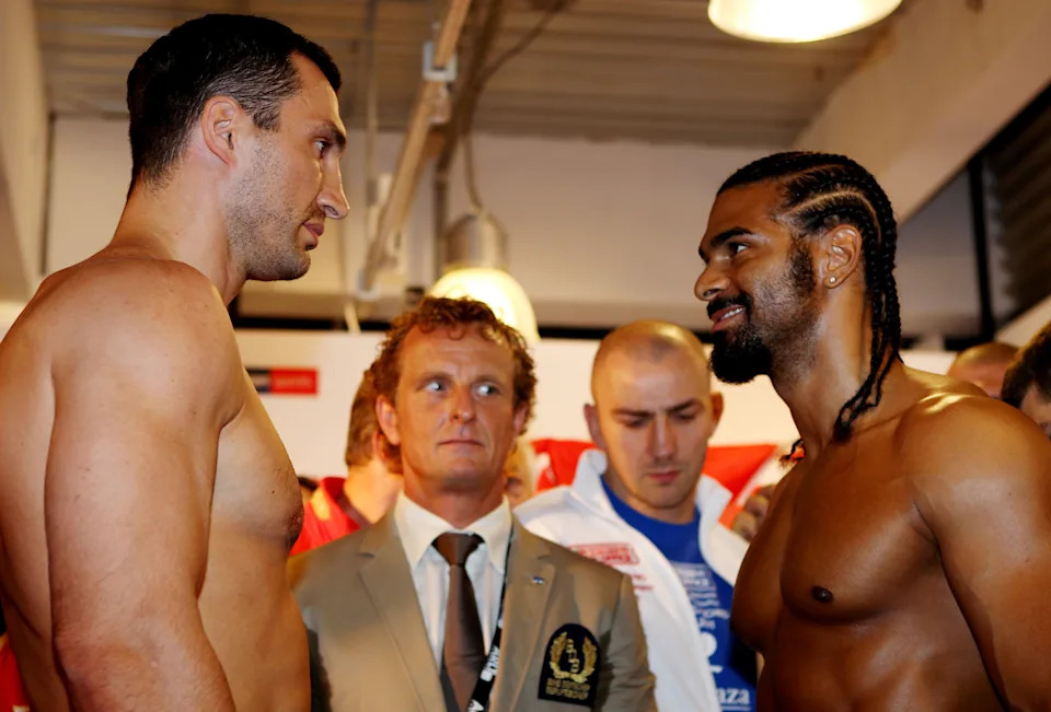 HAMBURG, GERMANY - JULY 01:  Wladimir Klitschko (L) David Haye during the weigh in for their upcoming heavy weight title fight at Karstadt Sports shopping centre on July 1, 2011 in Hamburg, Germany.  (Photo by Scott Heavey/Getty Images)