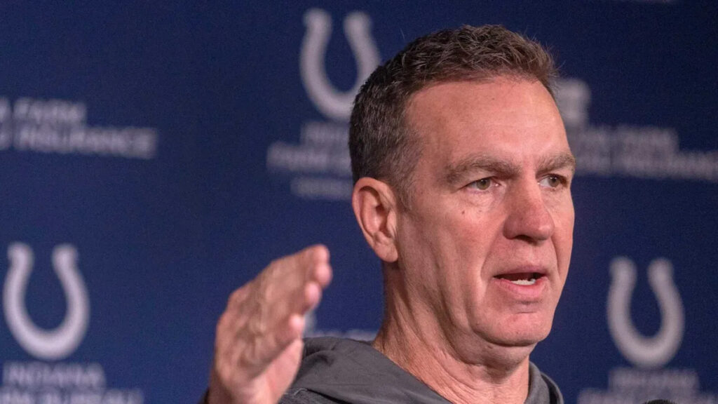 Giants request interview with Lou Anarumo