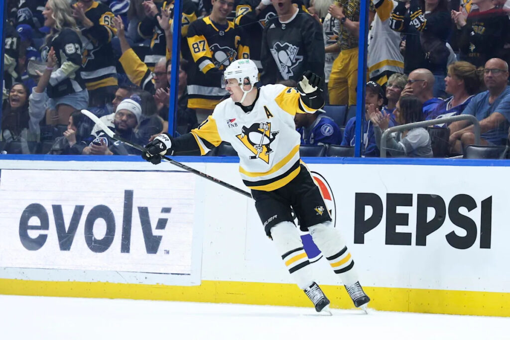 Penguins Notebook: Malkin Returns To Practice, Forward Exits Early After Collision