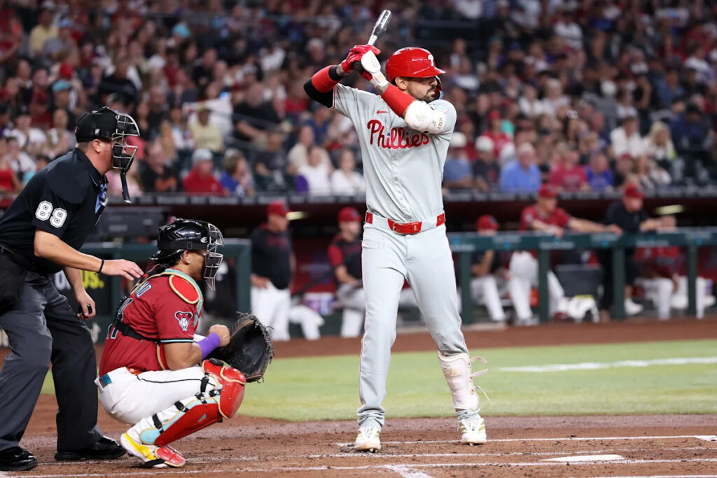 Padres need to settle the 1B debate before Spring Training