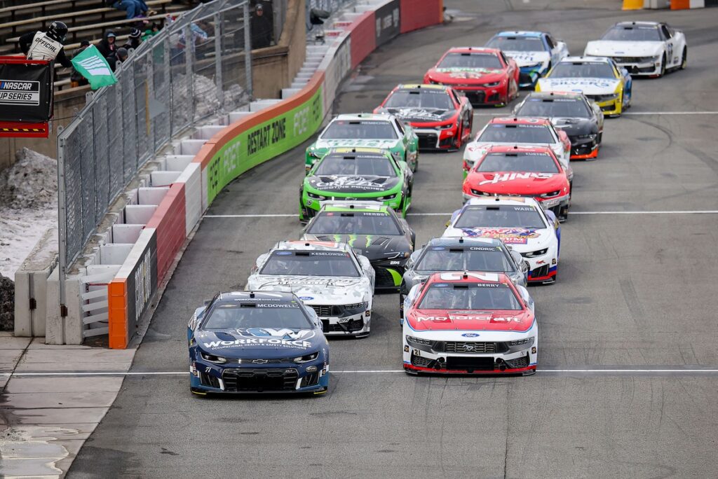 Josh Berry and Austin Cindric advance into Clash after full-contact LCQ