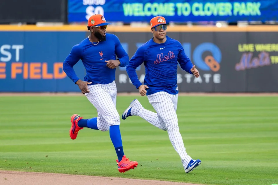 Luis Robert Jr. (l.) runs with Juan Sotod uring Spring Training at Clover Field, Tuesday, Feb. 17, 2026. Corey Sipkin for the NY Post