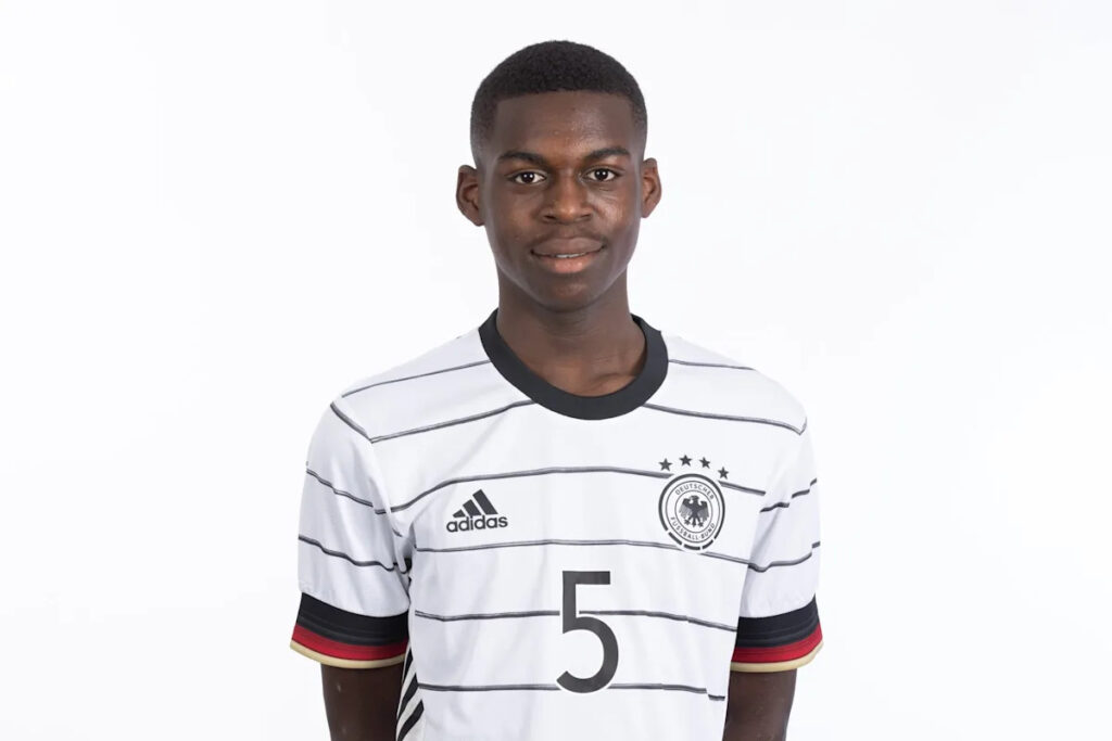Bayern Munich plan on exercising €2.4m buyback option on potential ‘Leon Goretzka replacement’ Noël Aseko-Nkili (20)