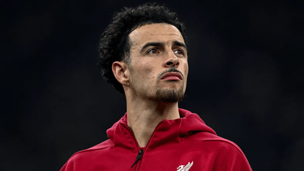 Arne Slot drops worrying Curtis Jones transfer hint