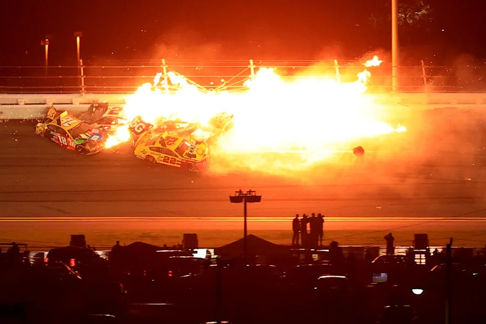 Fiery crash ends the Daytona 500
