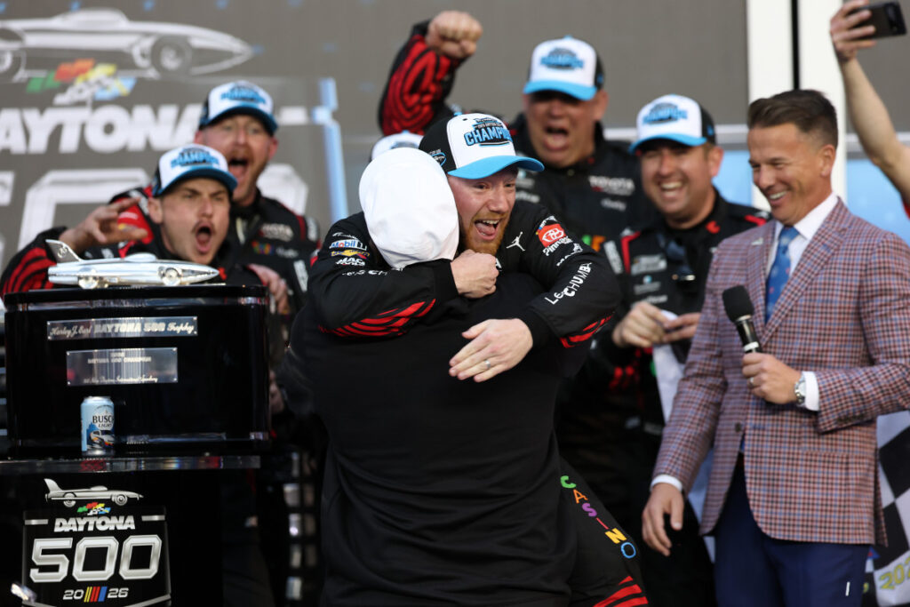 NASCAR Power Rankings: Who Is the Favorite Heading Into Atlanta? NASCAR Power Rankings: Who Is the Favorite Heading Into Atlanta?