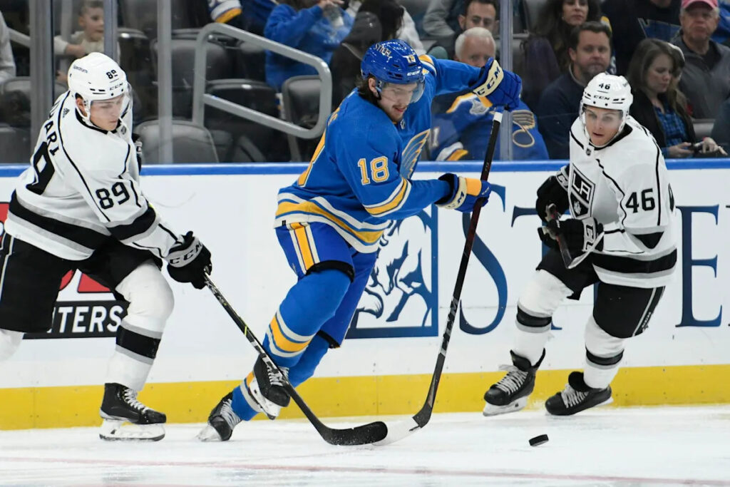 Insiders Predict Where Blues’ Robert Thomas Could End Up