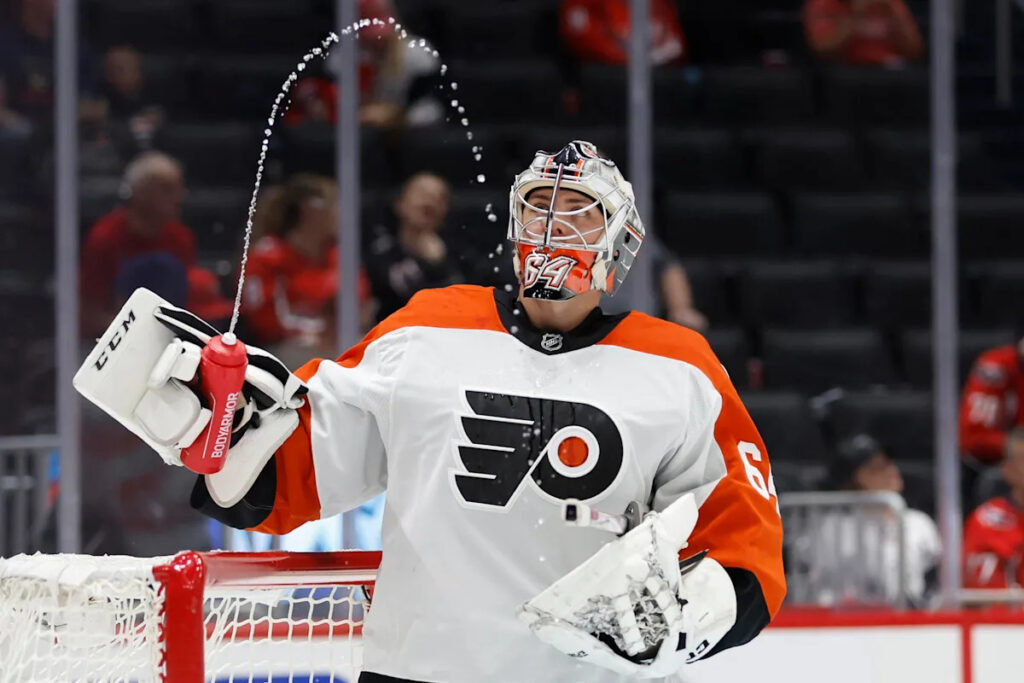 Flyers Call Up Goalie Prospect From AHL