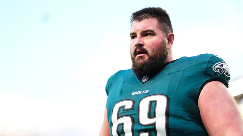 Landon Dickerson makes it clear he’s coming back