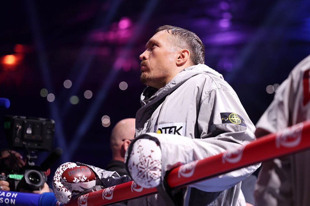 Oleksandr Usyk given ultimatum over voluntary title defence: ‘Interim champion next’