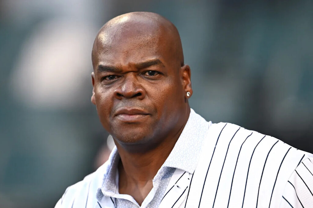 Frank Thomas rips White Sox after team left him off Black History Month post: ‘Don’t worry, I’m taking receipts!’