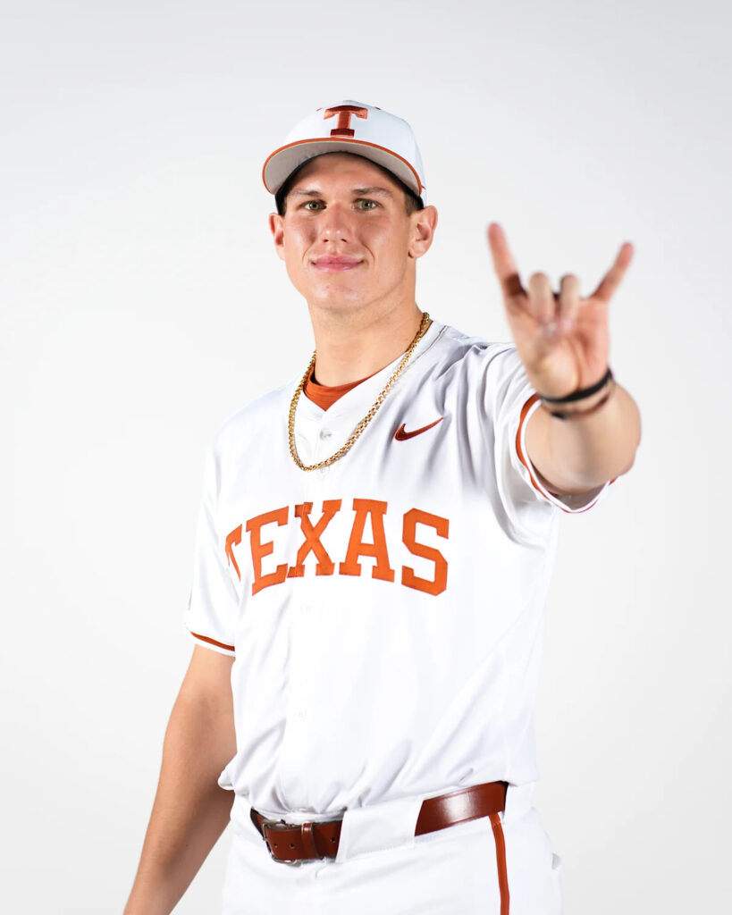 Newcomers add stuff, fearlessness to Texas pitching staff