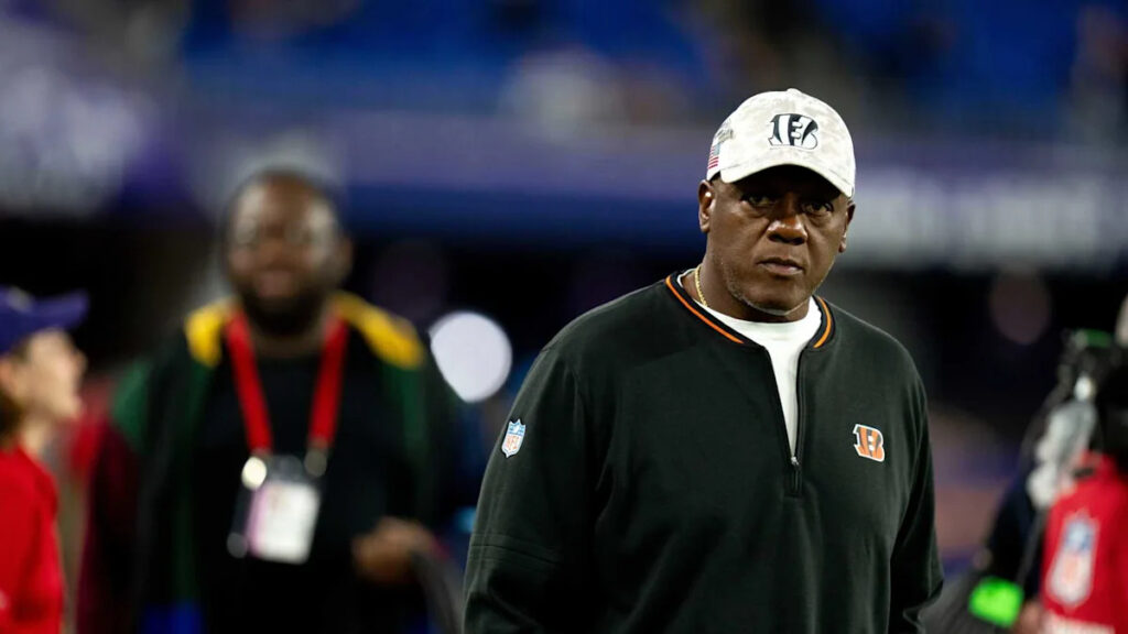 Colts to hire Arkansas assistant Marion Hobby as DL coach