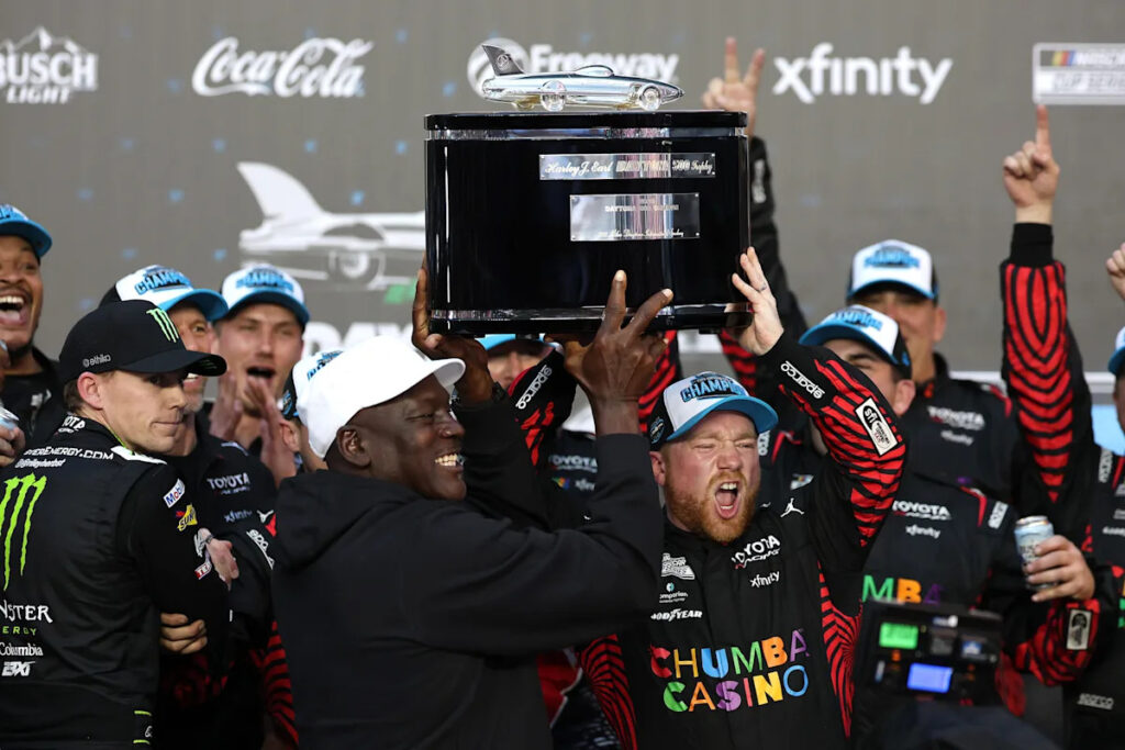 Mike Bianchi: 25 years after Dale Earnhardt’s death, Tyler Reddick raises Daytona 500 trophy while Michael Jordan raises the stakes Mike Bianchi: 25 years after Dale Earnhardt’s death, Tyler Reddick raises Daytona 500 trophy while Michael Jordan raises the stakes