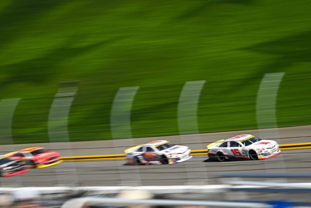 ARCA Daytona decided by controversial crash, one-lap shootout