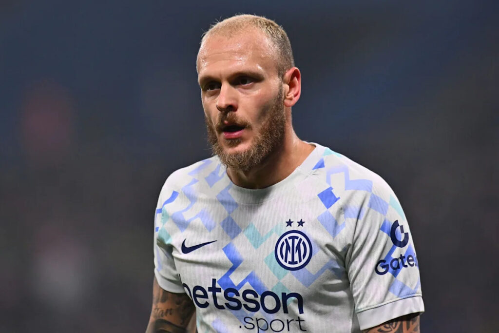 Manchester United Are Keeping A Keen Eye On This Italian Full-Back: Good Option For Carrick?