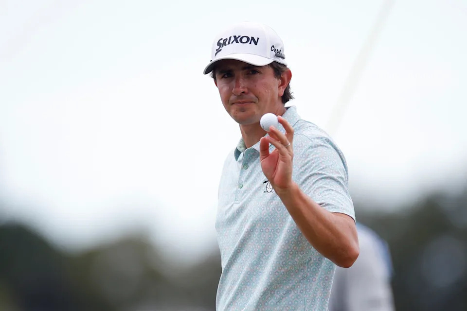 Nico Echavarria of Colombia acknowledges the crowd on the 18th green during the third round of the Cognizant Classic 2026 at PGA National Resort And Spa on February 28, 2026 in Palm Beach Gardens, Florida.