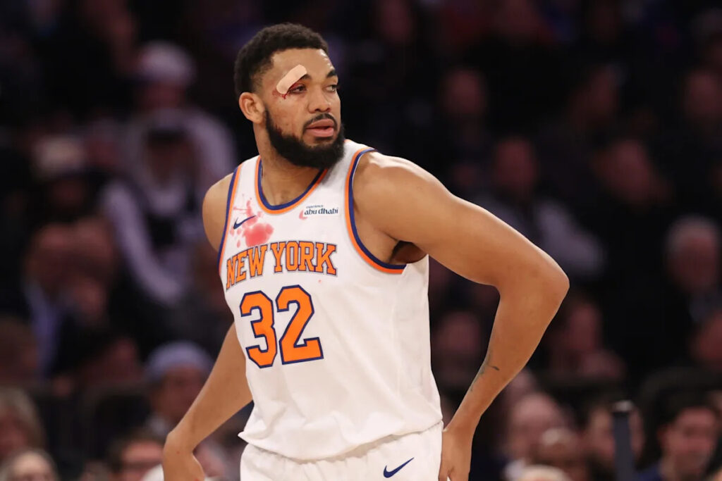 Karl-Anthony Towns injury: Knicks star suffers nasty cut in collision