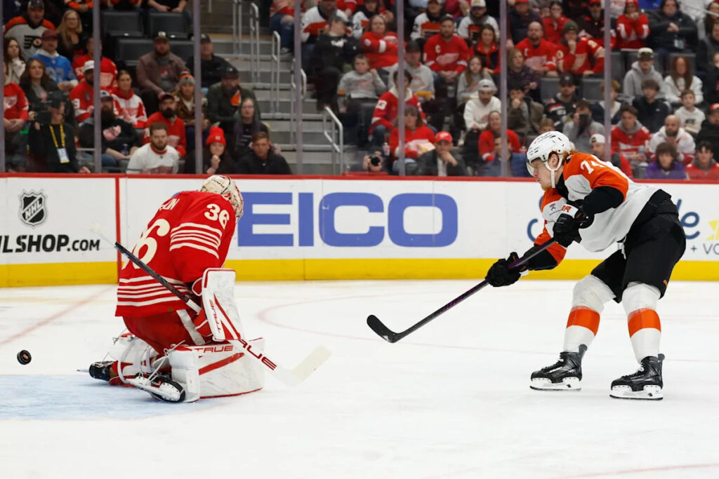 Red Wings Pay Price For Slow Start, Lose 5-3 As Flyers Hold Off Late Charge Red Wings Pay Price For Slow Start, Lose 5-3 As Flyers Hold Off Late Charge