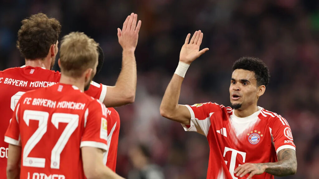 Dominant Bayern sweep aside Monchengladbach