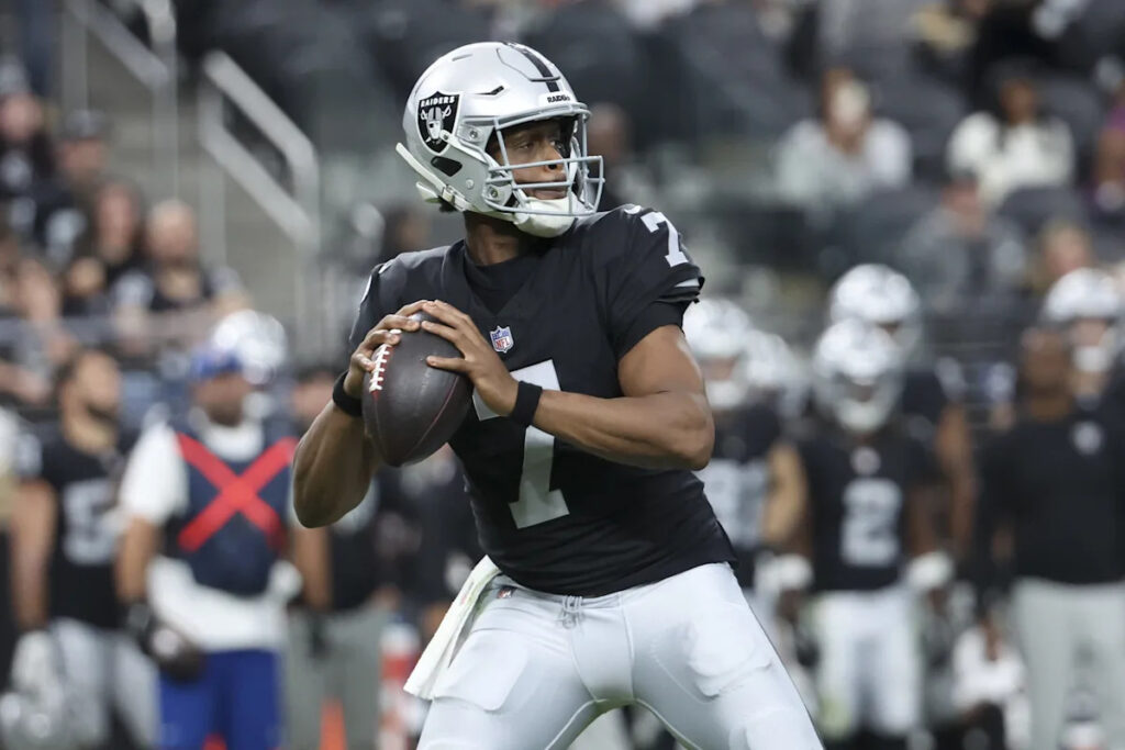 Dolphins keeping tabs on quarterback Geno Smith