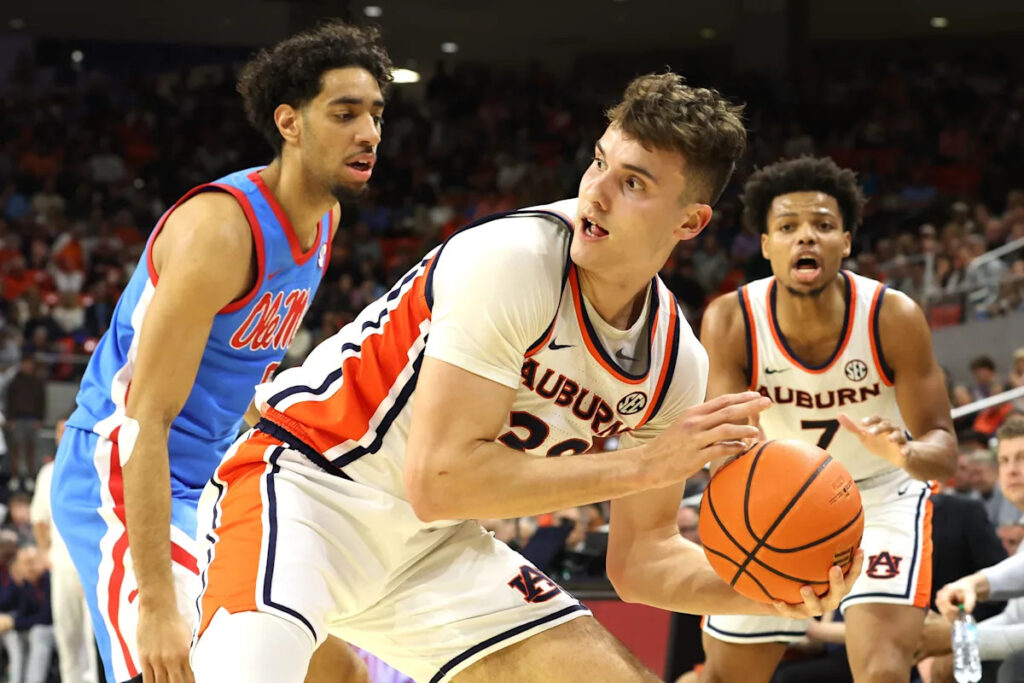 March Madness bubble watch: Pressure builds in final week of regular season March Madness bubble watch: Pressure builds in final week of regular season