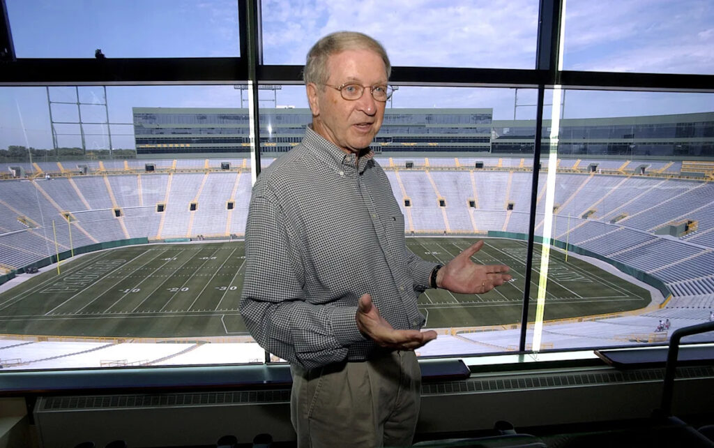 Former Packers president Bob Harlan dies at 89