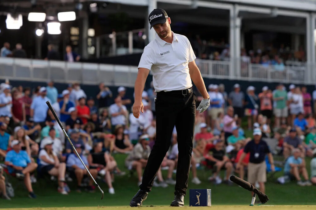 TPC Sawgrass No. 17: Golf fans identify with nerve-wracking tee shot