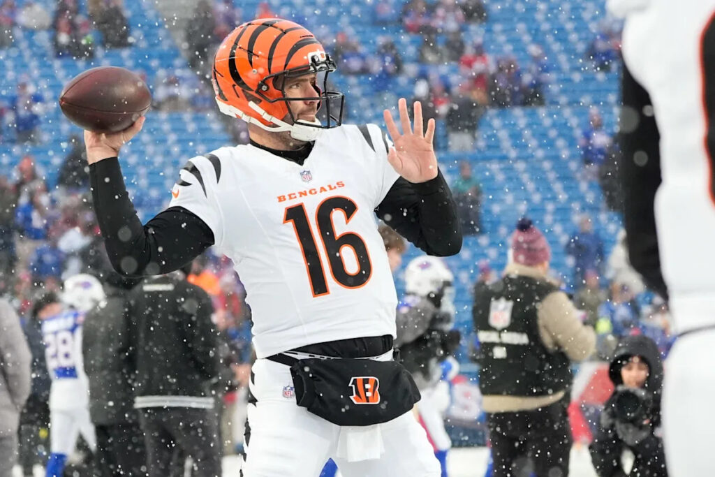 Joe Flacco re-signs with Bengals: How QB fits in Cincinnati