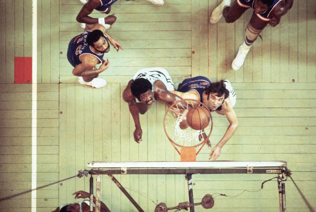 YouTube Gold: Dave DeBusschere Was A Special Player YouTube Gold: Dave DeBusschere Was A Special Player