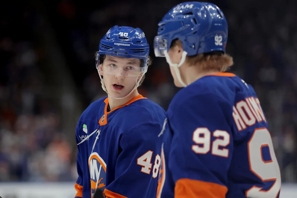 Islanders Keep Forward Lines Intact, Adjust Power Play for Pivotal Penguins Matchup Islanders Keep Forward Lines Intact, Adjust Power Play for Pivotal Penguins Matchup