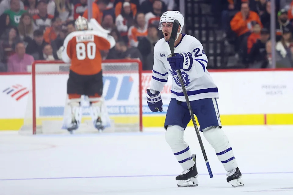 How the Flyers Could Be Affected By Maple Leafs' Struggles