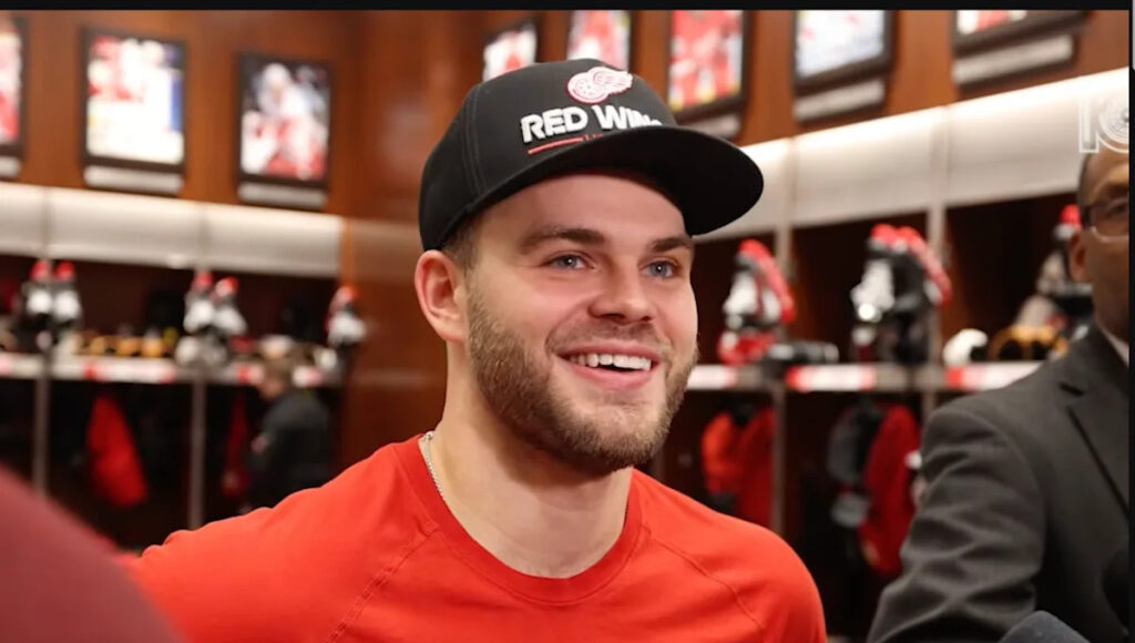 Clutch Cat: Alex DeBrincat Comes Through Again For RedWings Clutch Cat: Alex DeBrincat Comes Through Again For RedWings