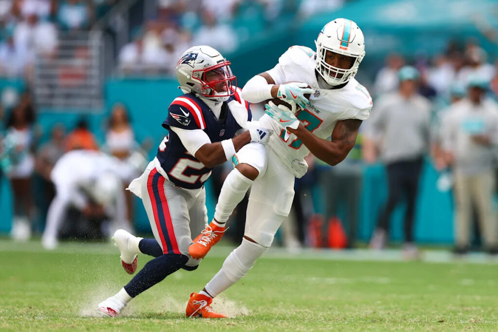 Wide receiver market continues to evolve with Jaylen Waddle trade